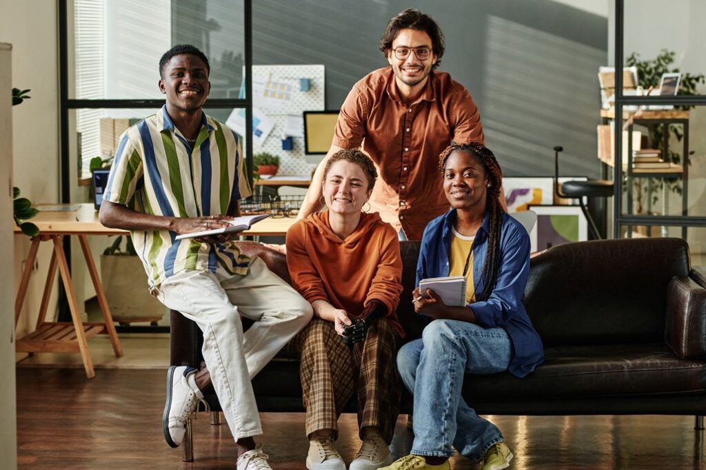 Felicidade no Ambiente de Trabalho: Como Criar uma Cultura Positiva